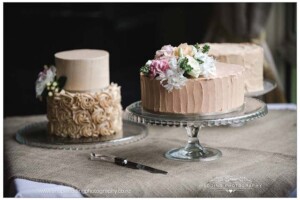 Wedding cake flowers